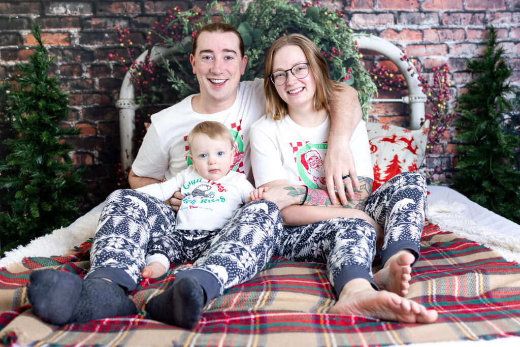 Family of three Christmas mini pictures