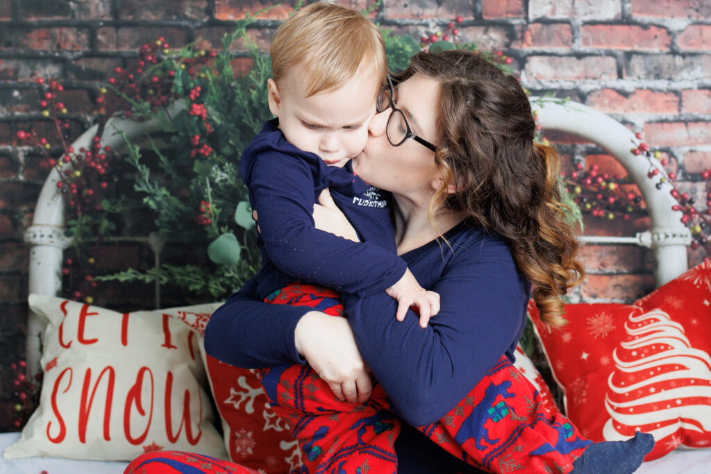 mommy and me Christmas mini session 